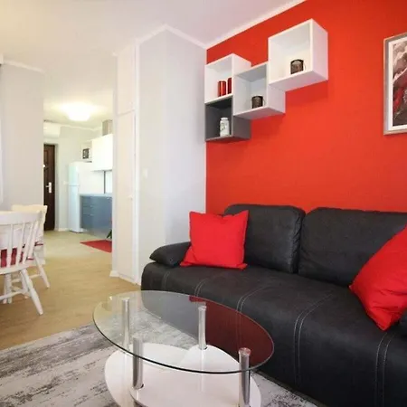Tancel Comfortable Holiday Ferienhaus
